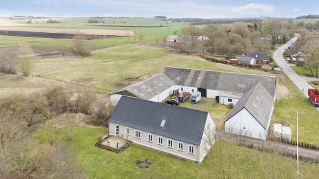 Vaarstvej 95, 9260 Gistrup