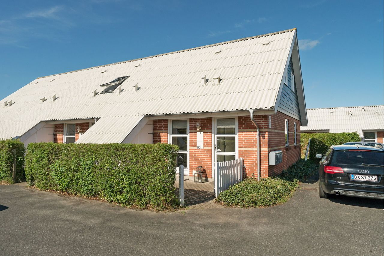 image 01